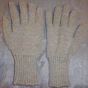 MILITARY GREEN ONE SIZE FITS ALL POLYPROPYLENE MOISTURE WICKING GLOVES LD 2729